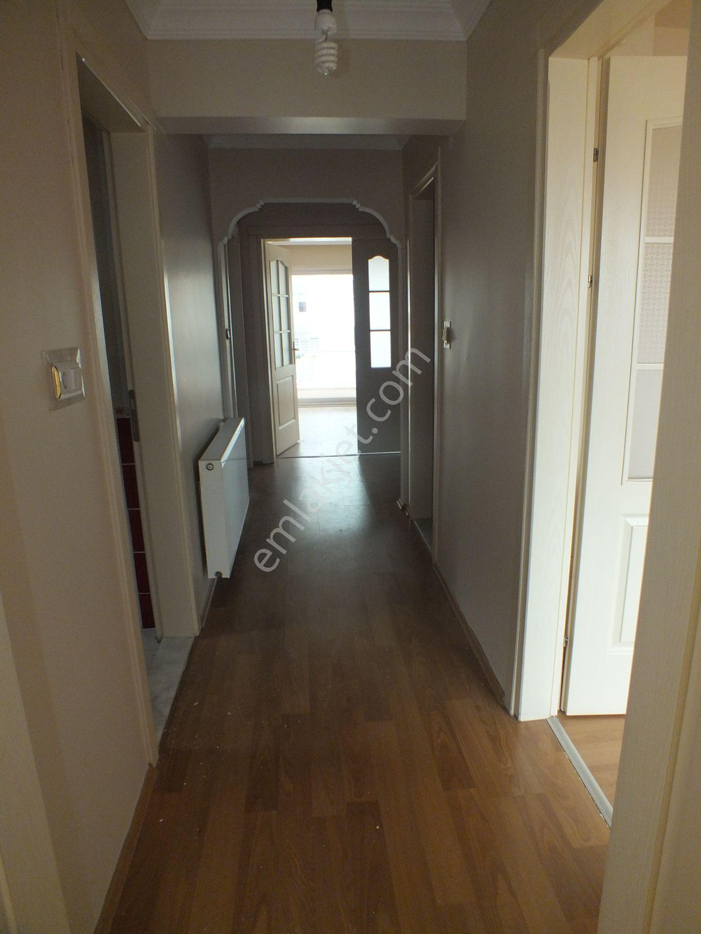 204 Turan Mahallesinde Bulvar Üzerinde Kiralık 3+1 Doğalgazlı Daire - Görsel 6