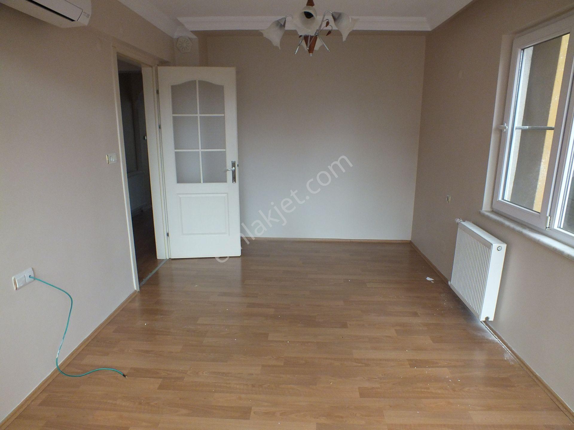 204 Turan Mahallesinde Bulvar Üzerinde Kiralık 3+1 Doğalgazlı Daire - Görsel 3