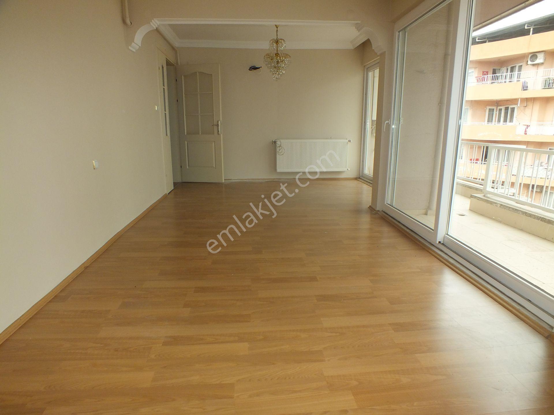 204 Turan Mahallesinde Bulvar Üzerinde Kiralık 3+1 Doğalgazlı Daire - Görsel 13