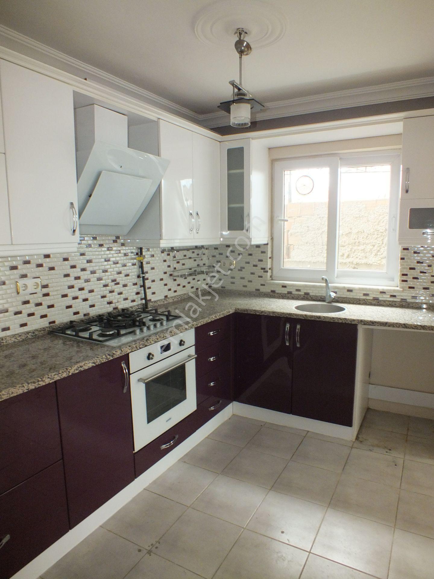 204 Turan Mahallesinde Bulvar Üzerinde Kiralık 3+1 Doğalgazlı Daire - Görsel 17