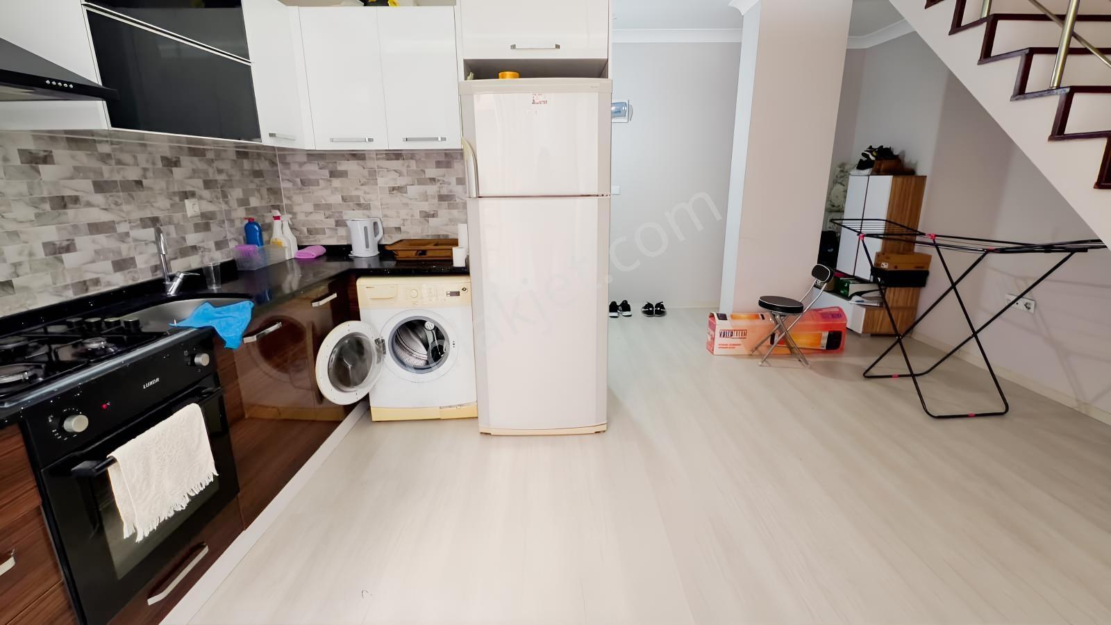 İzmit Venedik Evlerin'de 1+1 Kiralık Modern Daire - Görsel 13