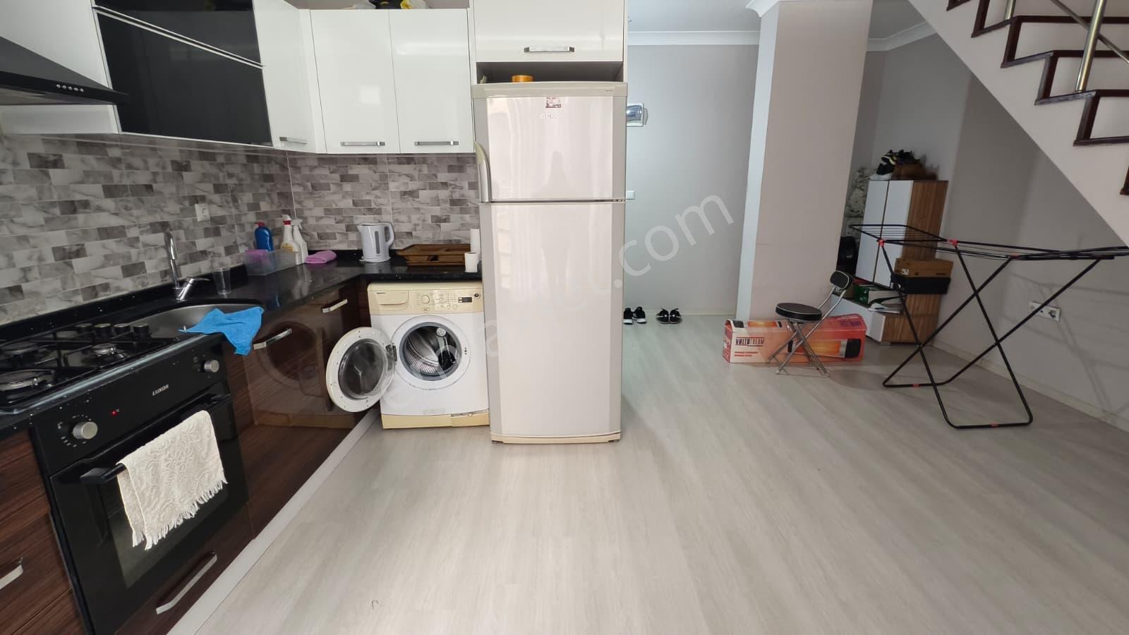 İzmit Venedik Evlerin'de 1+1 Kiralık Modern Daire - Görsel 14