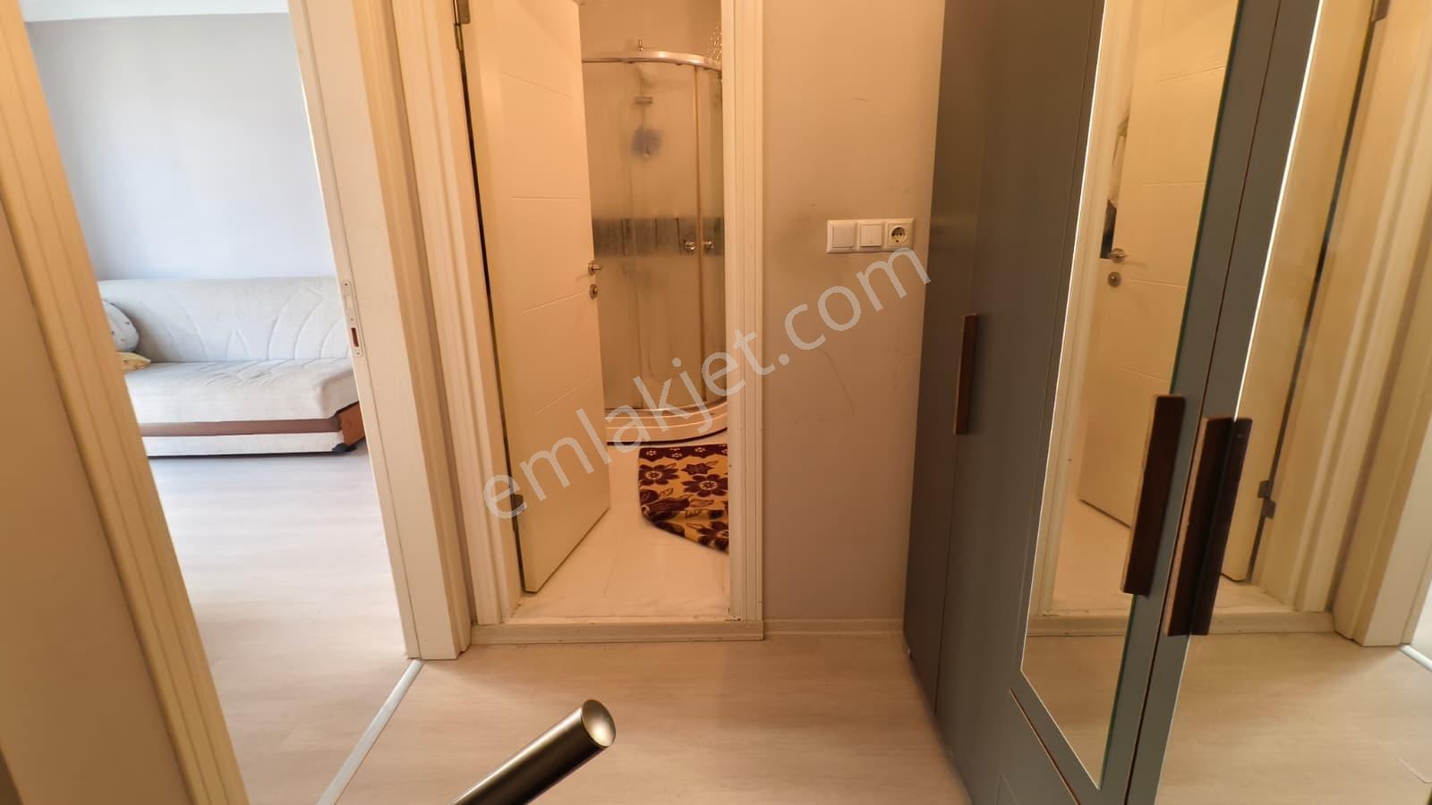 İzmit Venedik Evlerin'de 1+1 Kiralık Modern Daire - Görsel 15