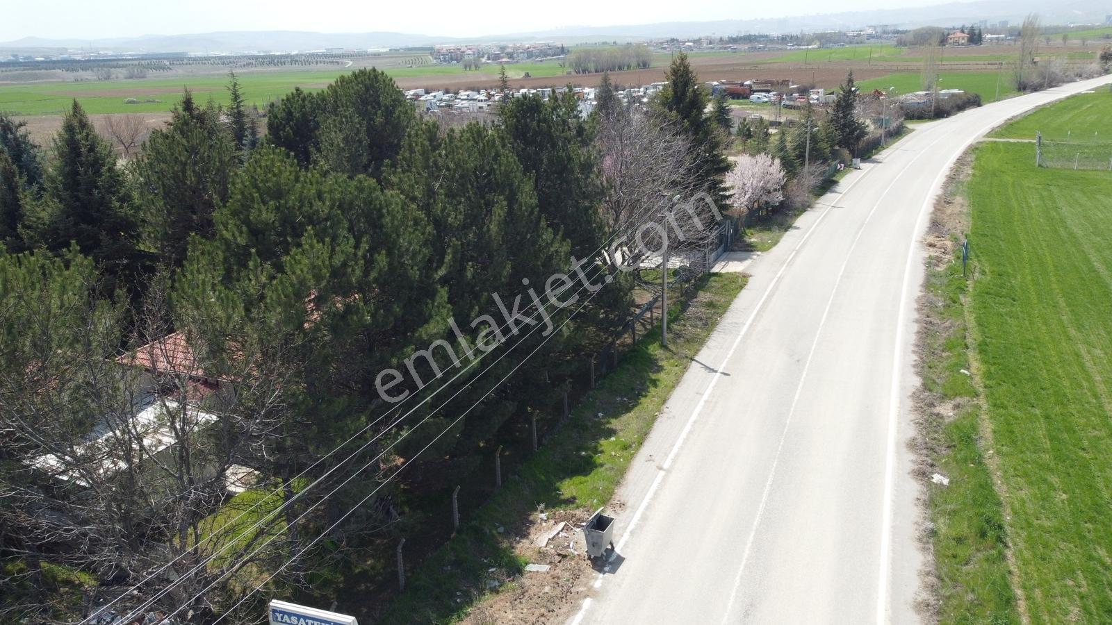 -*bügdüz De Asfalt Üstü Anadolu Otel Yanı Yatırım Fırsatı-* - Görsel 12