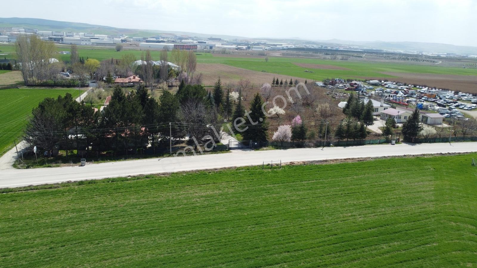 -*bügdüz De Asfalt Üstü Anadolu Otel Yanı Yatırım Fırsatı-* - Görsel 28