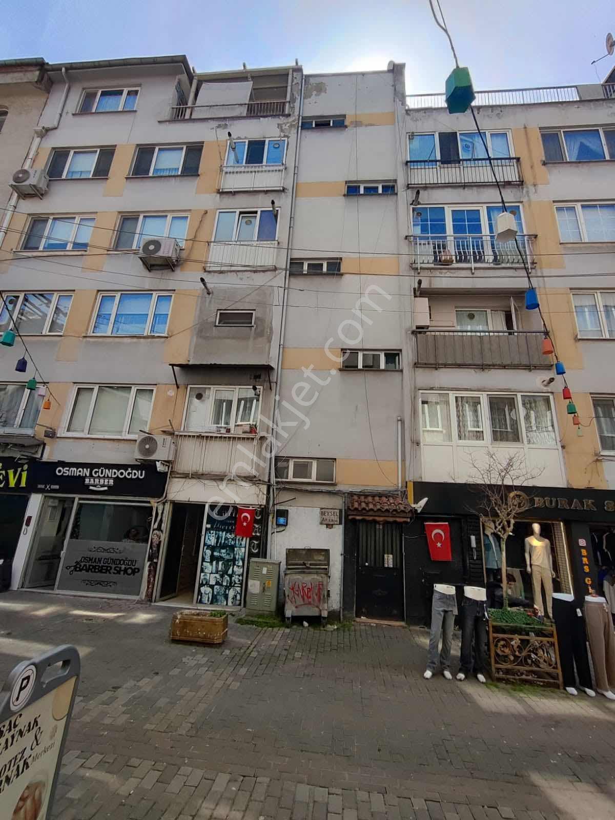 Nalbantoğlunda Satılık 2+1 Daire - Görsel 2