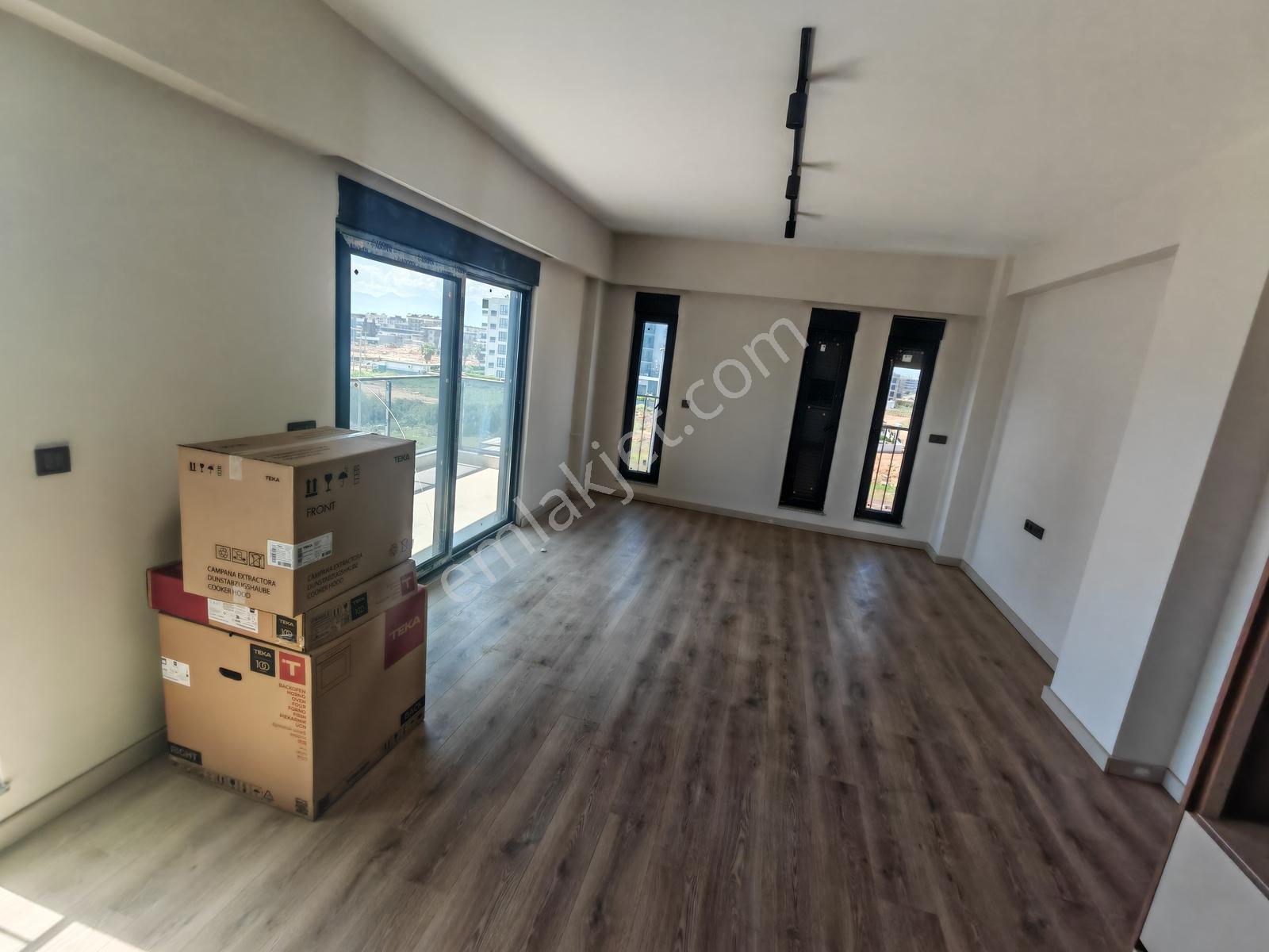 Altıntaş'ta Sıfır Kapalı Otoparklı Güney Cephe 2+1 Daire - Görsel 4
