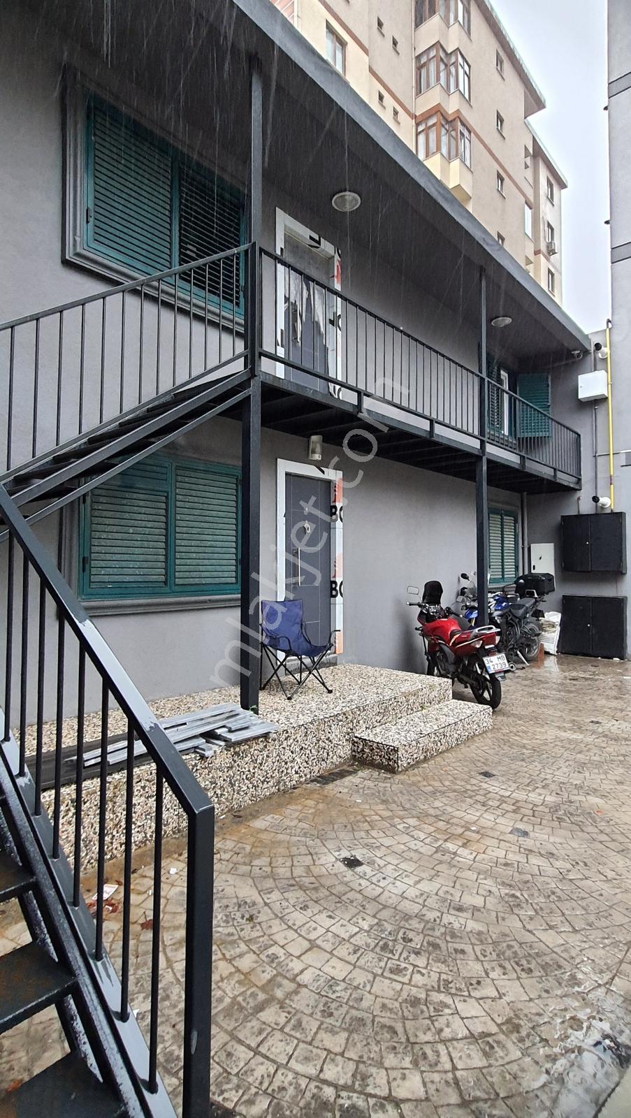 Özel Bahçeli-metro 10dk -villa Tipi/müstakil - 2 Adet 2+1/80m2 - Görsel 28