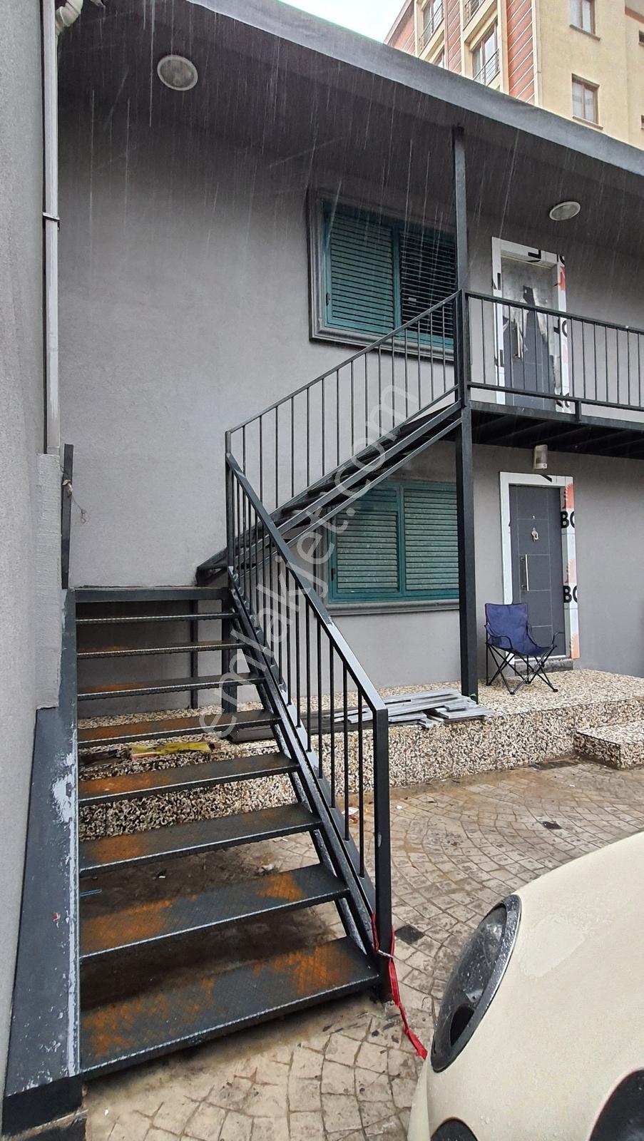 Özel Bahçeli-metro 10dk -villa Tipi/müstakil - 2 Adet 2+1/80m2 - Görsel 27