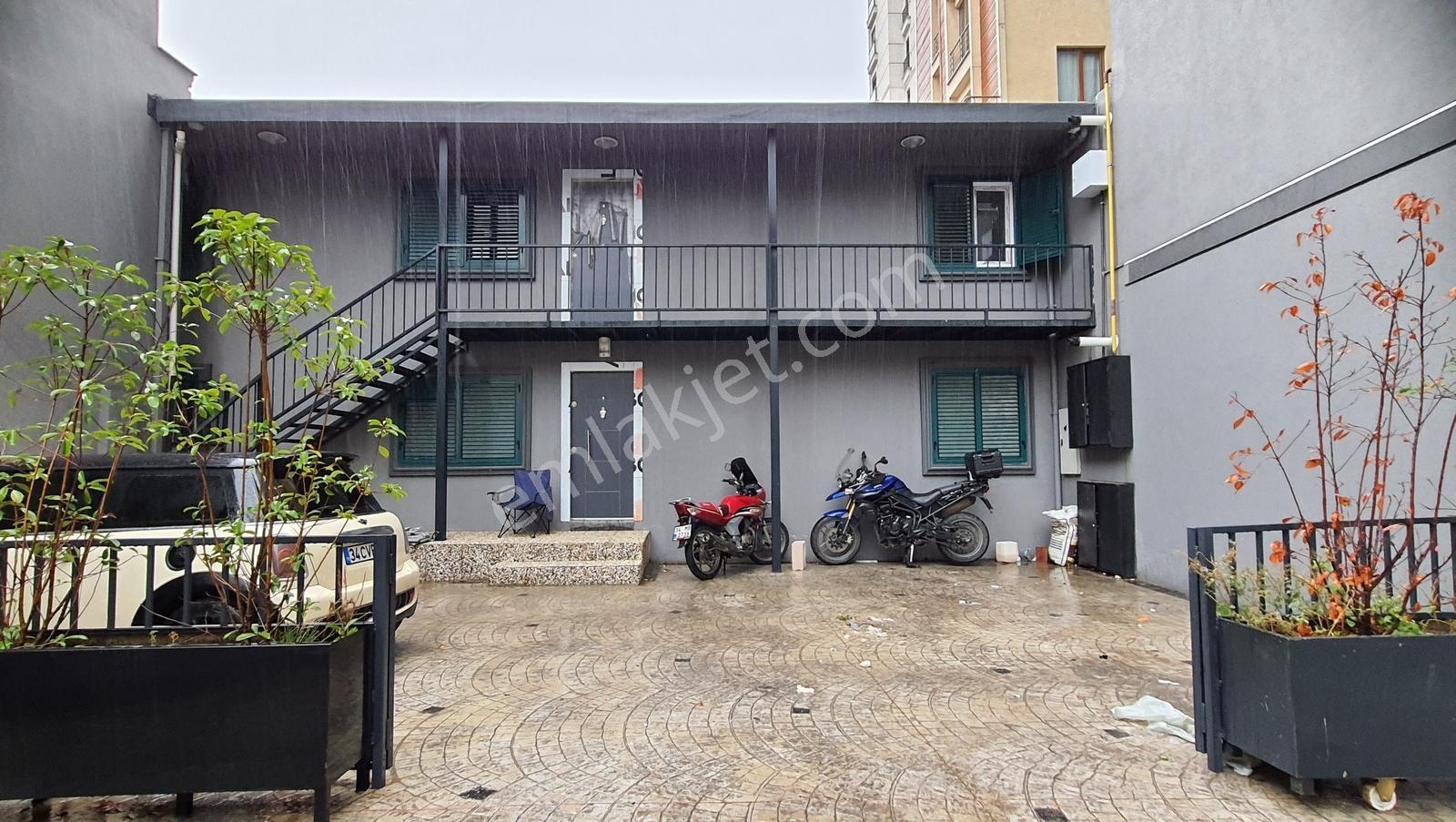 Özel Bahçeli-metro 10dk -villa Tipi/müstakil - 2 Adet 2+1/80m2 - Görsel 21