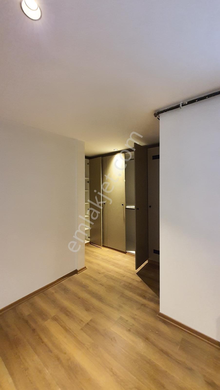 Özel Bahçeli-metro 10dk -villa Tipi/müstakil - 2 Adet 2+1/80m2 - Görsel 9