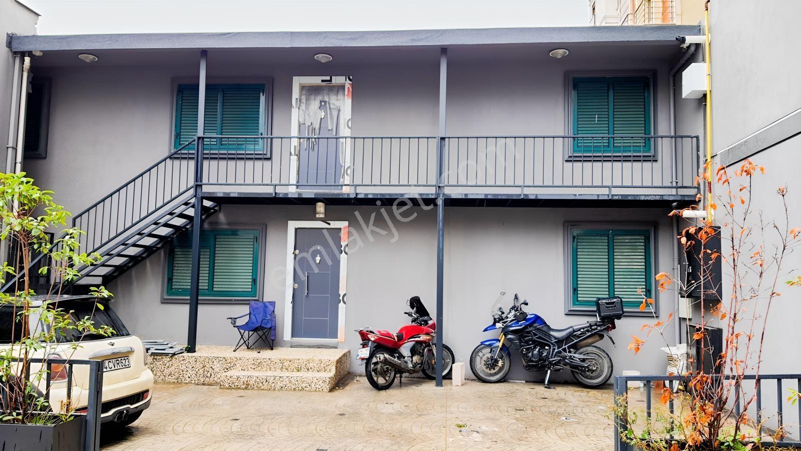 Özel Bahçeli-metro 10dk -villa Tipi/müstakil - 2 Adet 2+1/80m2