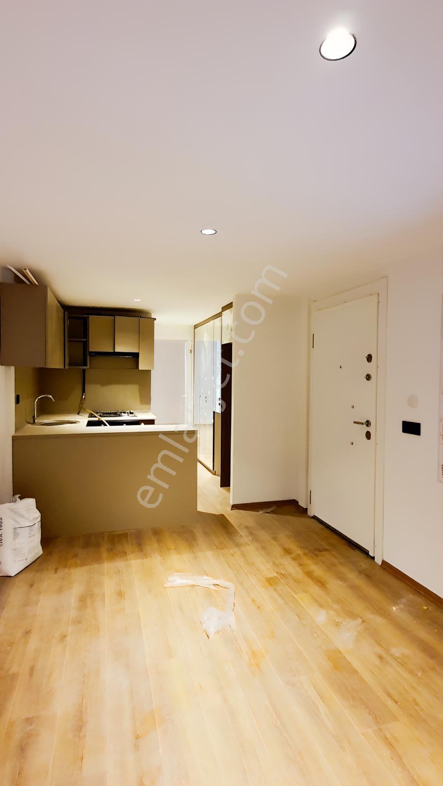 Özel Bahçeli-metro 10dk -villa Tipi/müstakil - 2 Adet 2+1/80m2 - Görsel 13