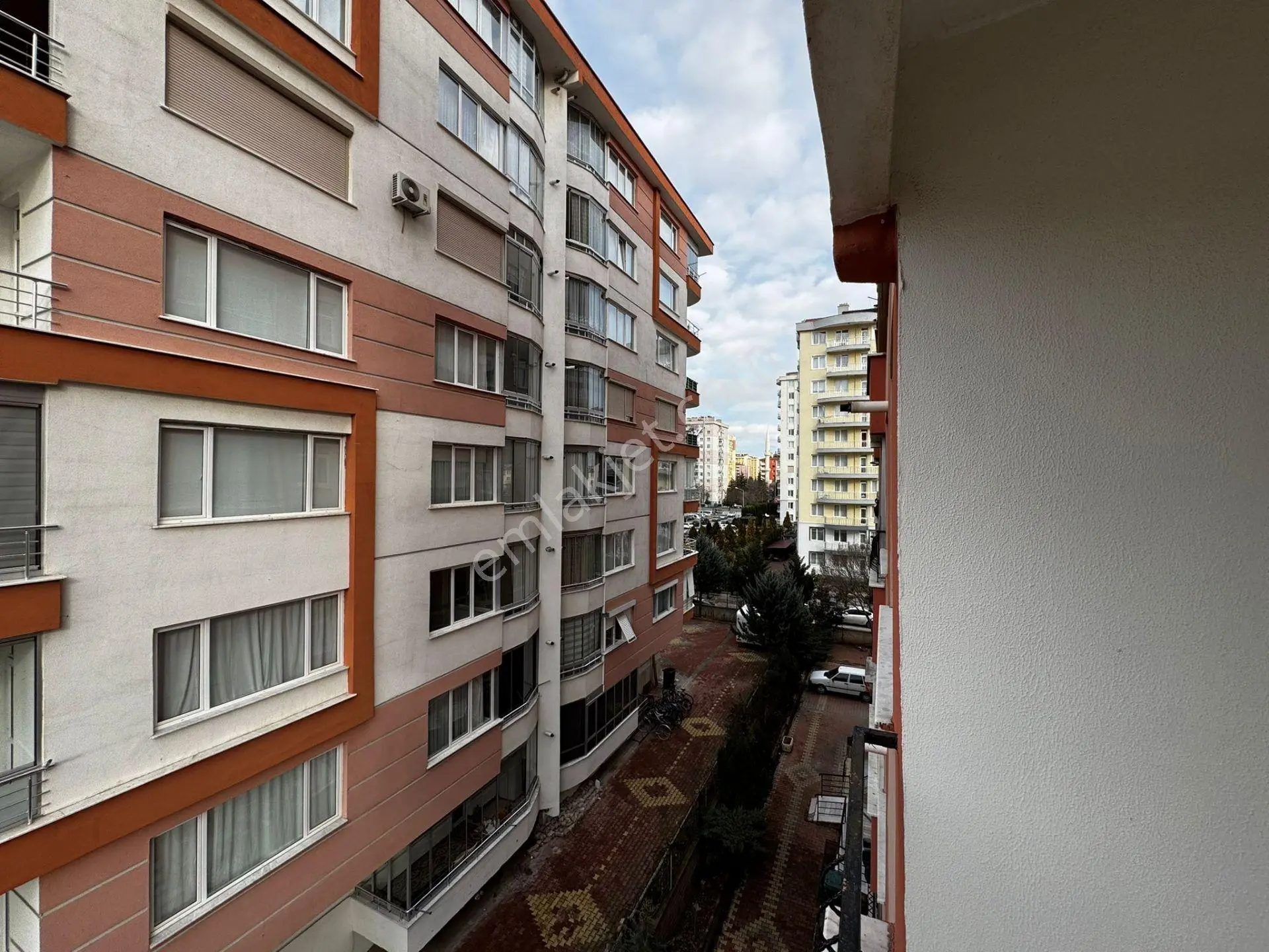Yeni Stadyum Karşısı Geniş Bakımlı 3+1 Dairemiz Satılıktır - Görsel 3