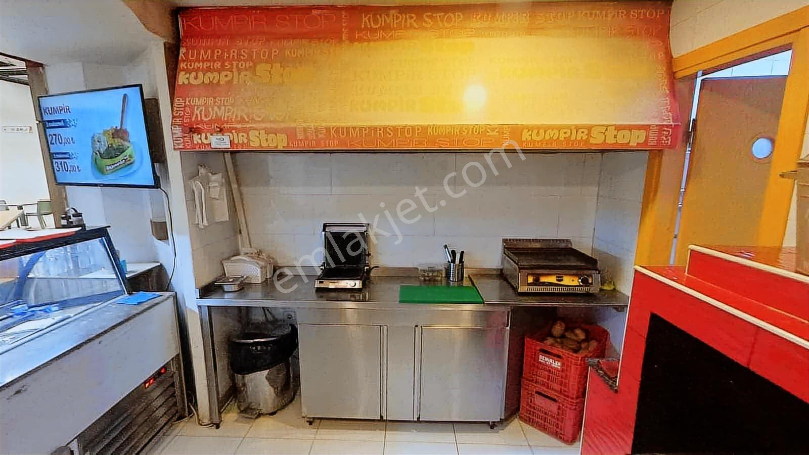 Avm İçerisinde Devren Kumpir,tost,sandviç Dükkanı - Görsel 8