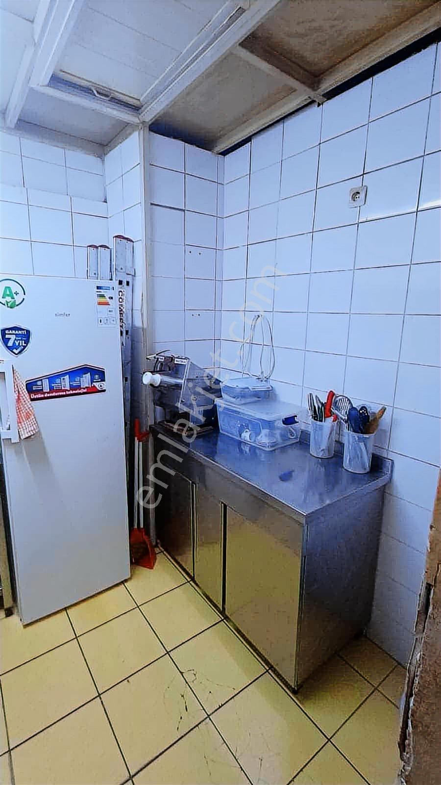 Avm İçerisinde Devren Kumpir,tost,sandviç Dükkanı - Görsel 13