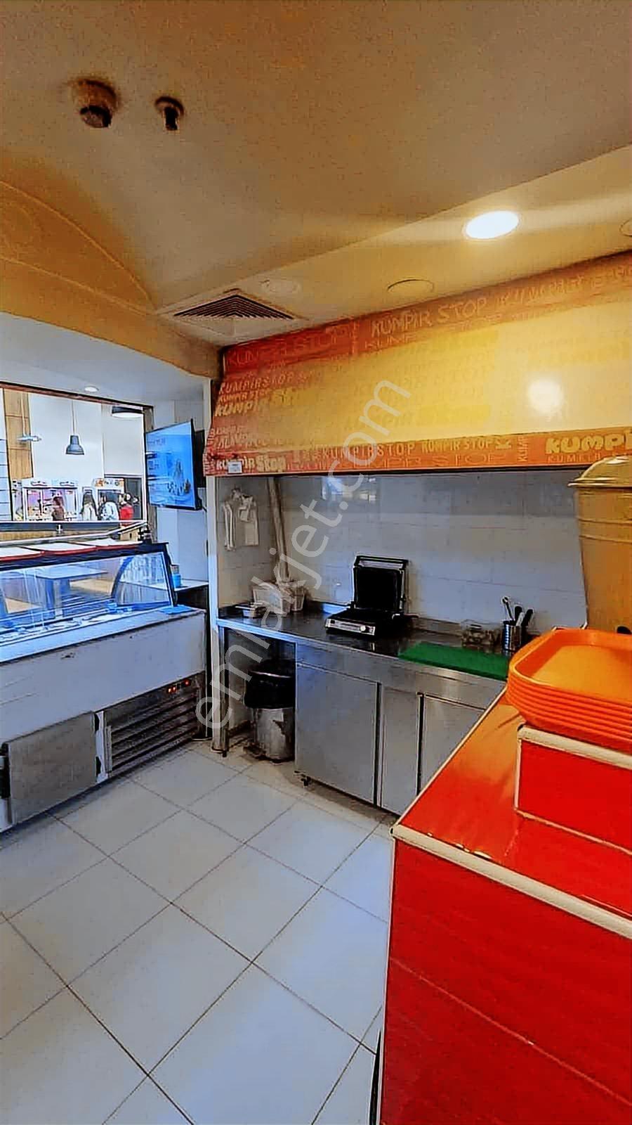 Avm İçerisinde Devren Kumpir,tost,sandviç Dükkanı - Görsel 15