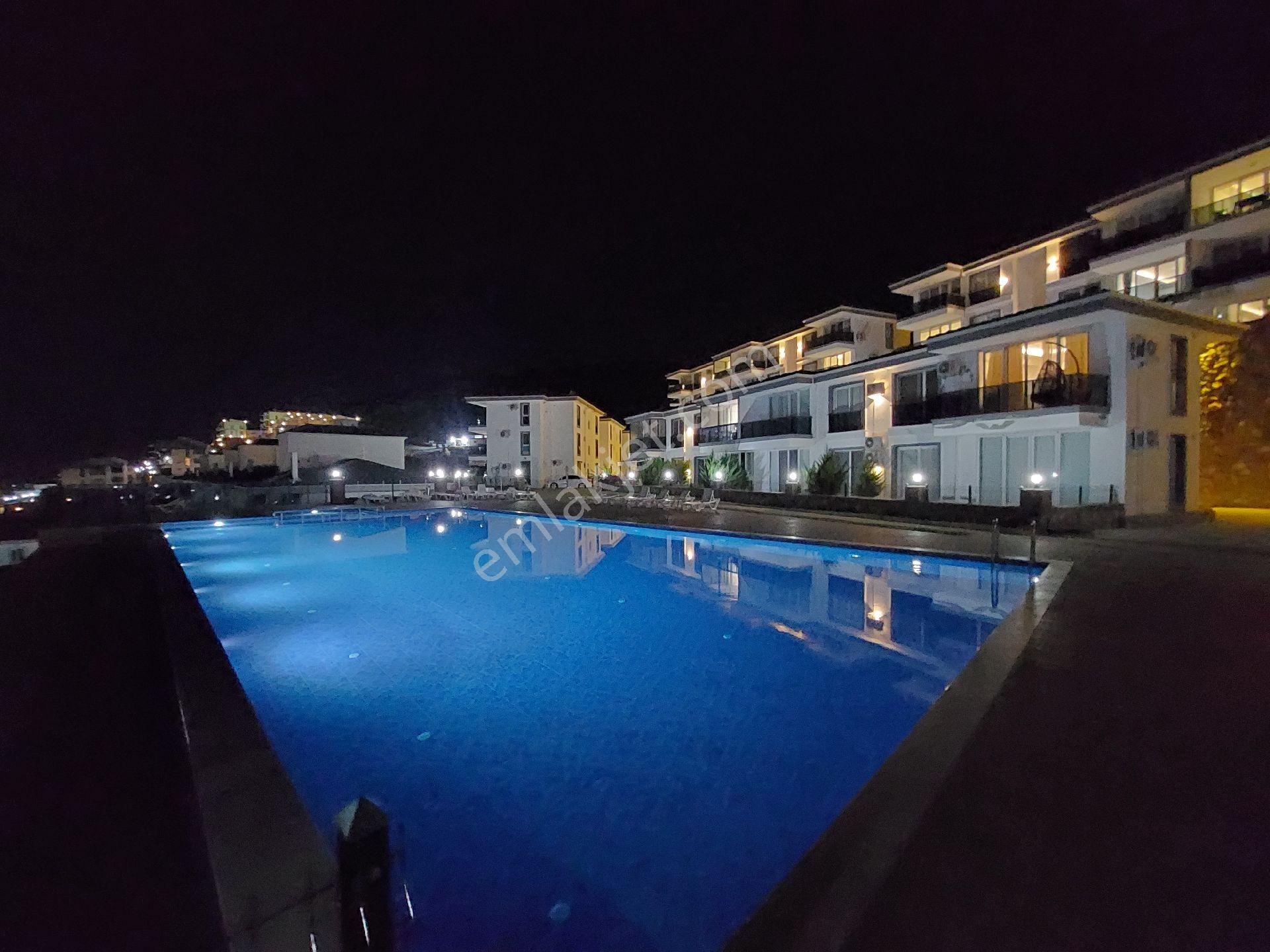 Tek Katlı Bungalov Tipi Villa Havuzlu, Otoparklı, Özel Tasarım Ev Eş - Görsel 34
