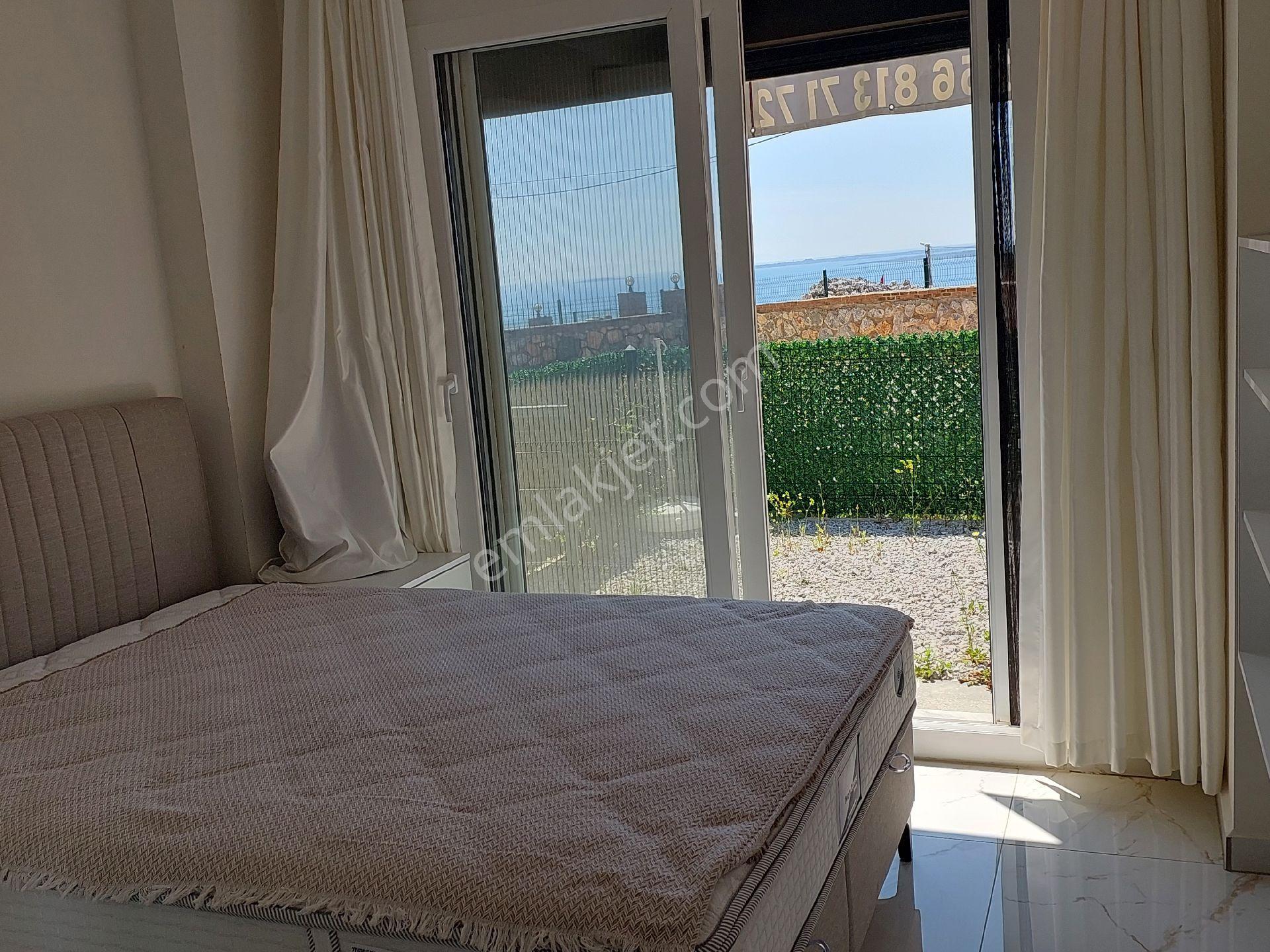 Tek Katlı Bungalov Tipi Villa Havuzlu, Otoparklı, Özel Tasarım Ev Eş - Görsel 17