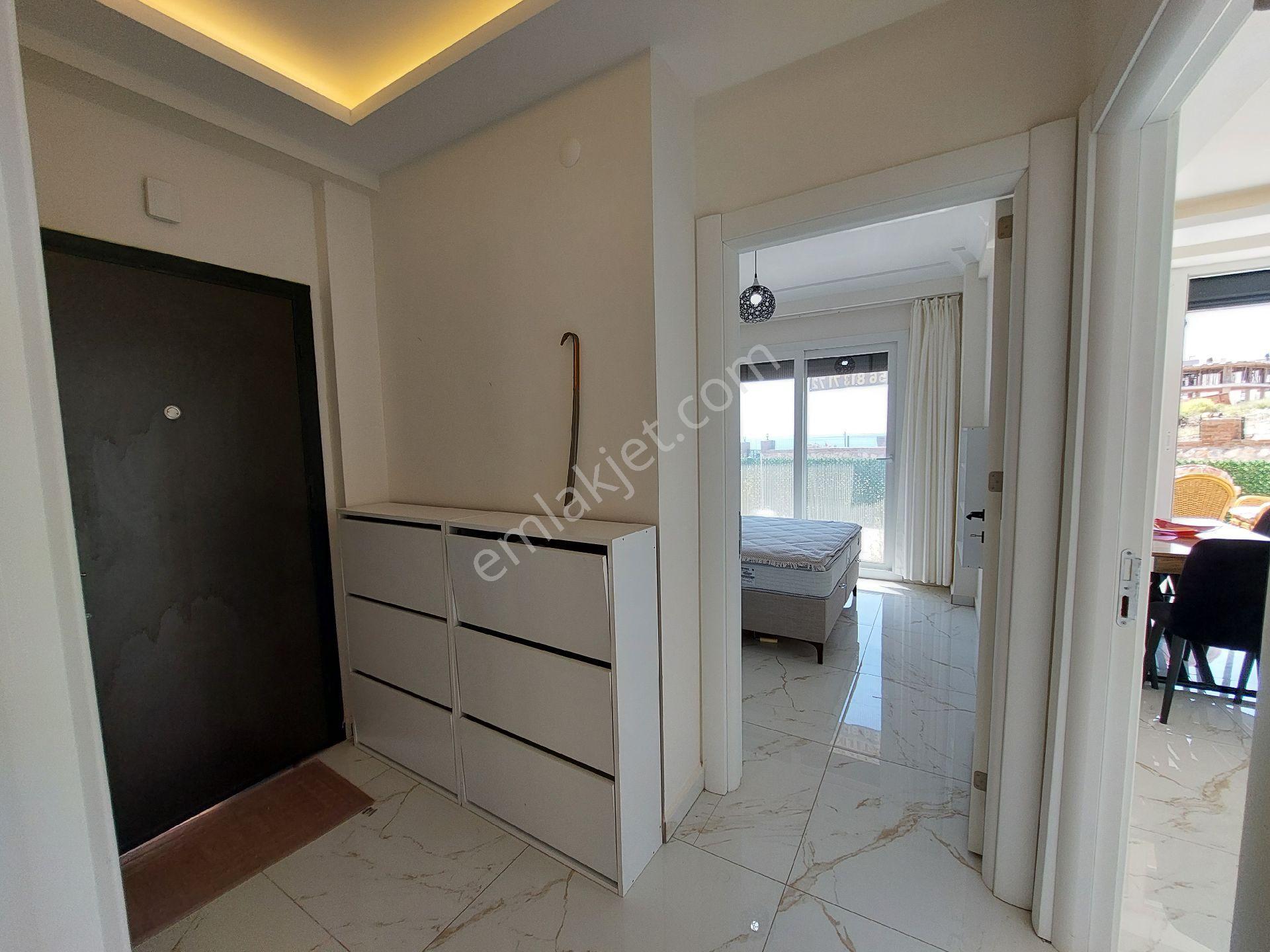Tek Katlı Bungalov Tipi Villa Havuzlu, Otoparklı, Özel Tasarım Ev Eş - Görsel 11