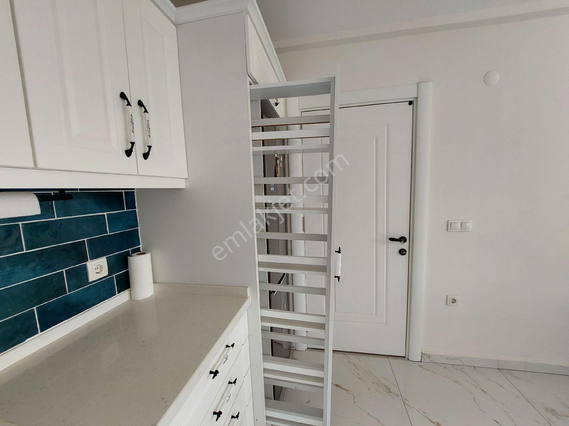 Tek Katlı Bungalov Tipi Villa Havuzlu, Otoparklı, Özel Tasarım Ev Eş - Görsel 22