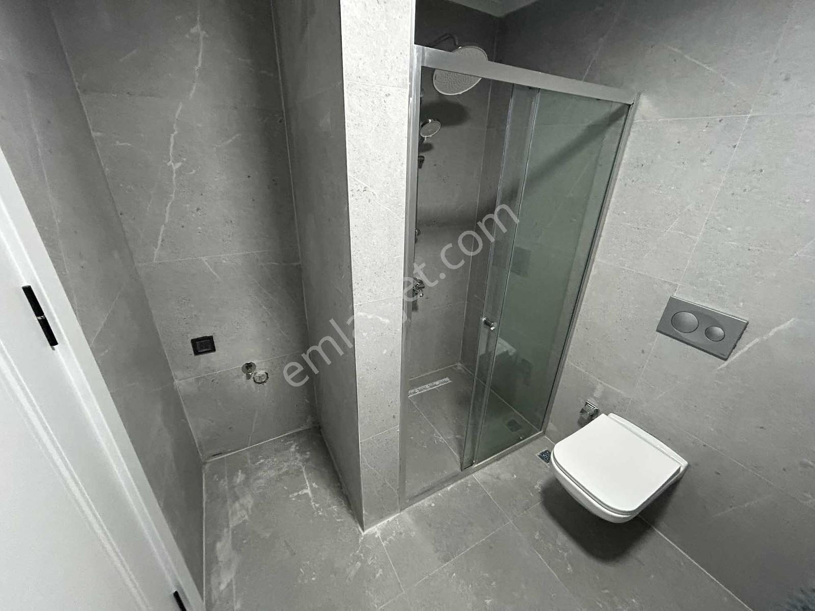 Onmax Kocacami'de Kiralık 2+1 Ebeveyn Banyolu Sıfır Daire - Görsel 9