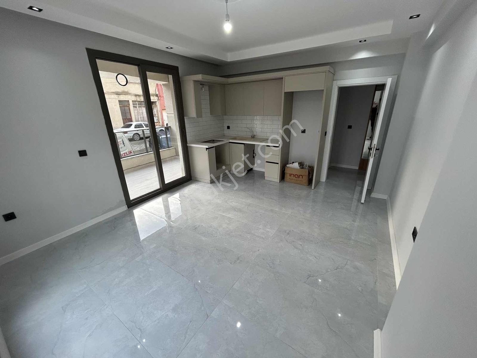 Onmax Kocacami'de Kiralık 2+1 Ebeveyn Banyolu Sıfır Daire - Görsel 3
