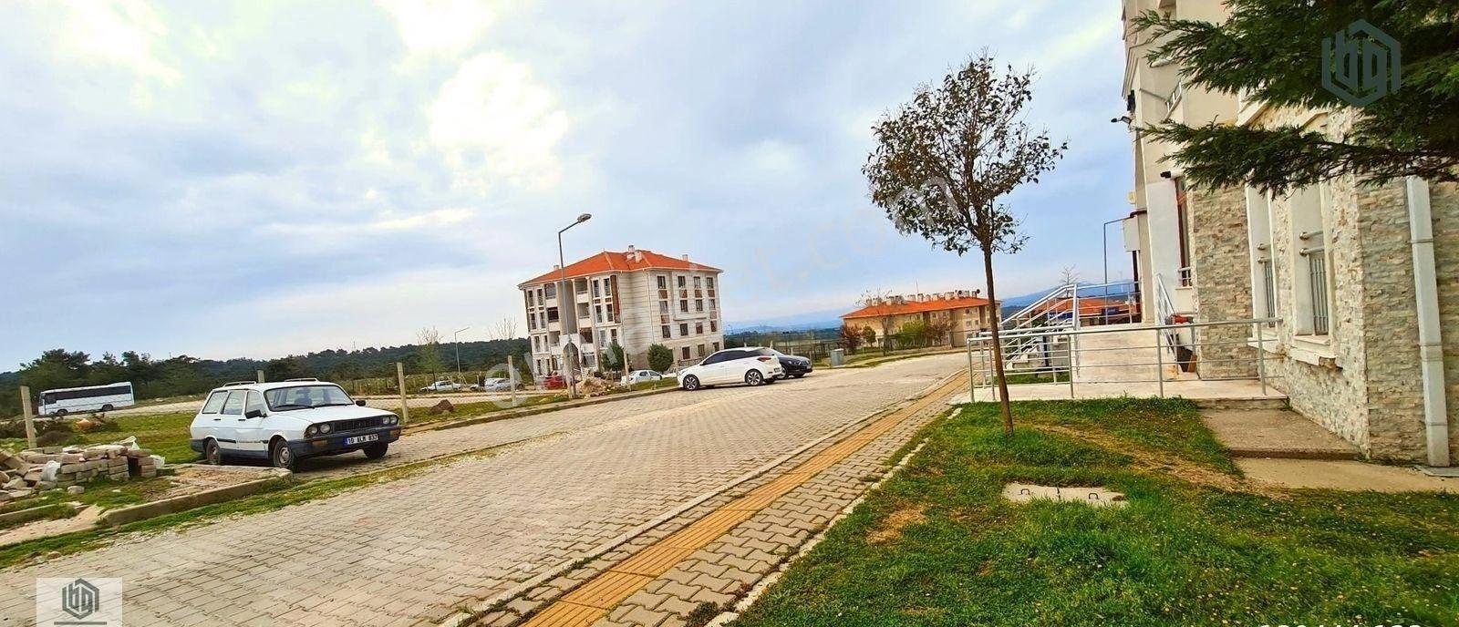 Ayvacık Yeni Toki Konutlarında Satılık Ara Kat 2+1 Daire - Görsel 11