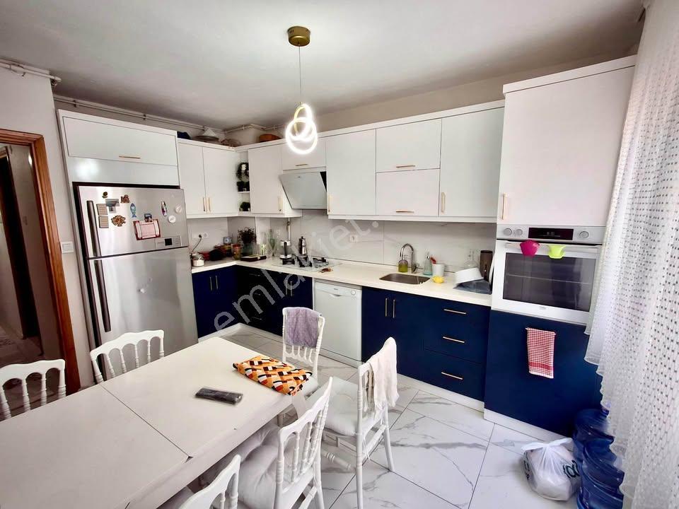 🏡 Göl-san Gayrimenkul’den 🏡 Yeni Mahalle’de 3+1 Doğalgazlı Satılık Daire !!!