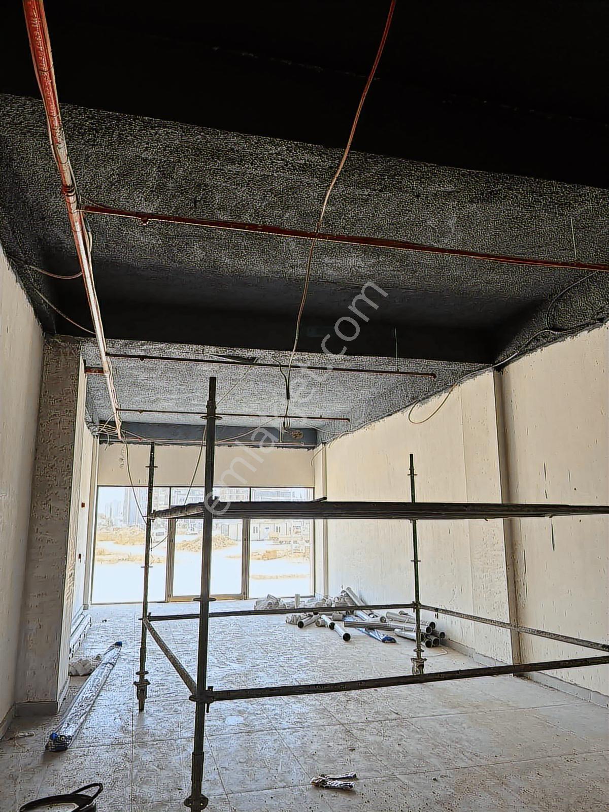 Trion Emlak - 40'lık Yolda Toplam 824m² Kiralık Depolu Dükkanlar - Görsel 14