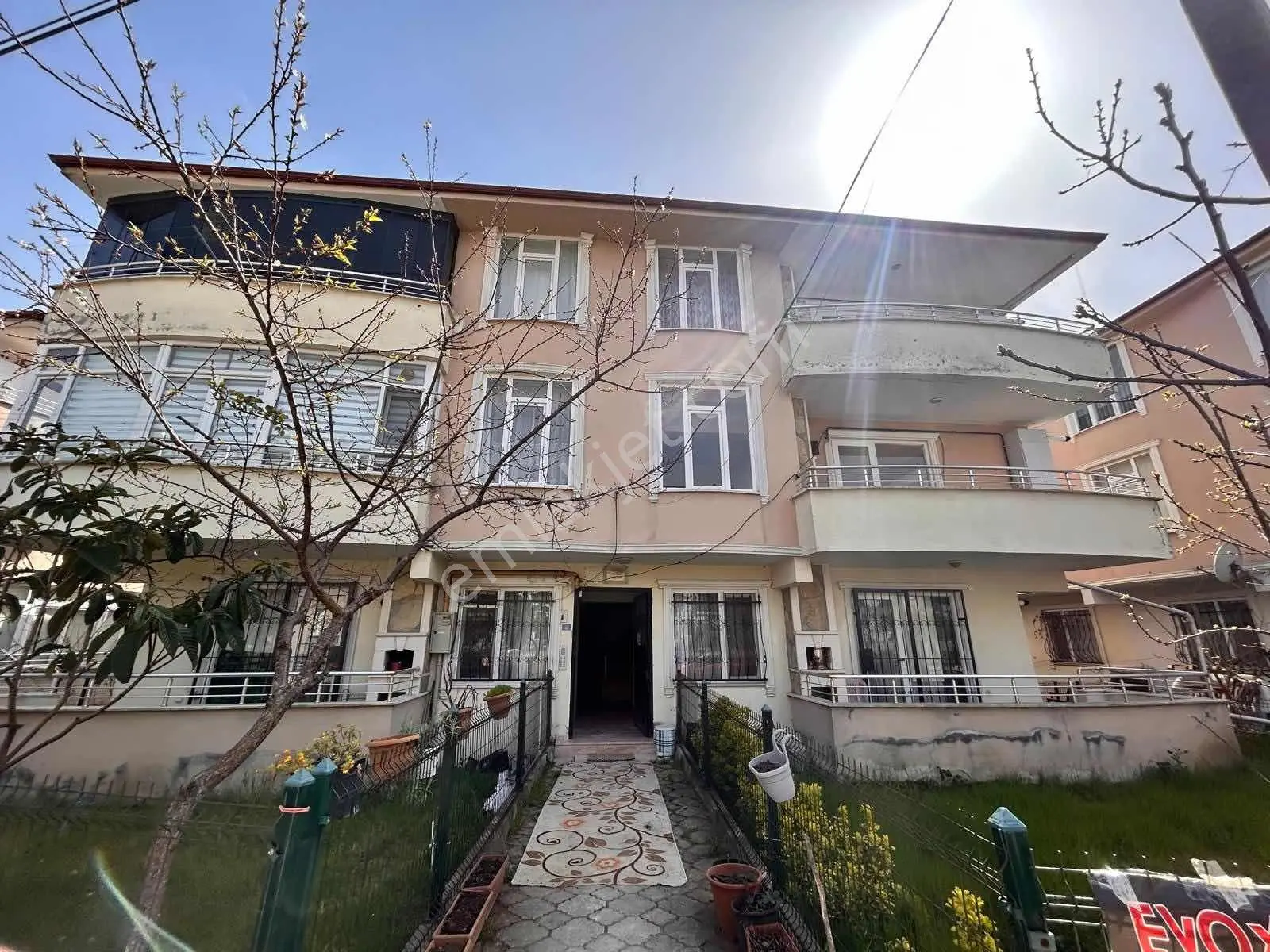 Karasu Çınardan Aziziye Mahallesinde 2+1