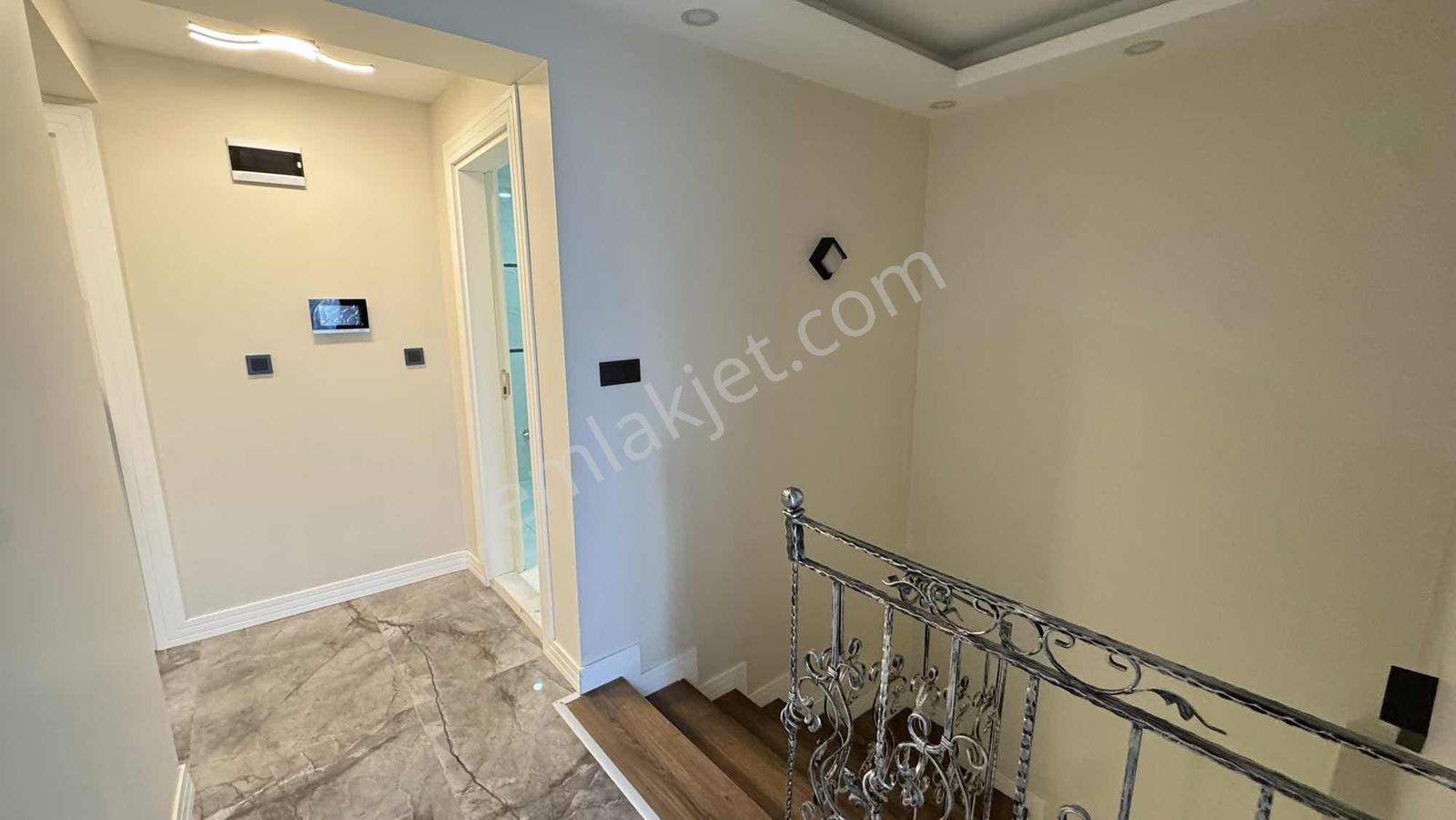 Alven Real Estate Demirci Bahçe Katı 4+1 Dubleks Daire - Görsel 7