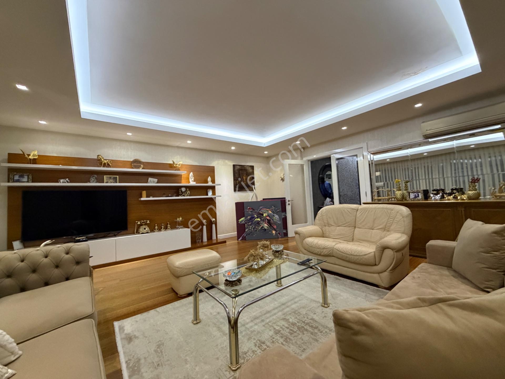 Suadiye Selvili Sk Deniz Manzaralı 250m2 Net Satılık 4+2 Dubleks - Görsel 17