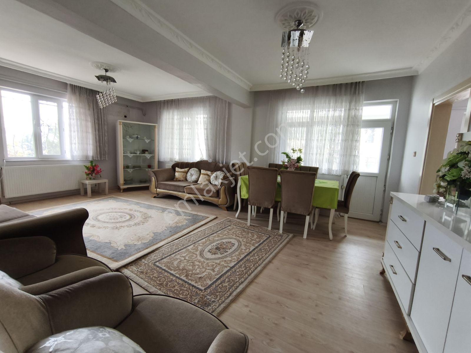 İzmit Kuruçeşme Radar Bölgesi Kiralık Full Eşyalı Bahçeli Daire - Görsel 13