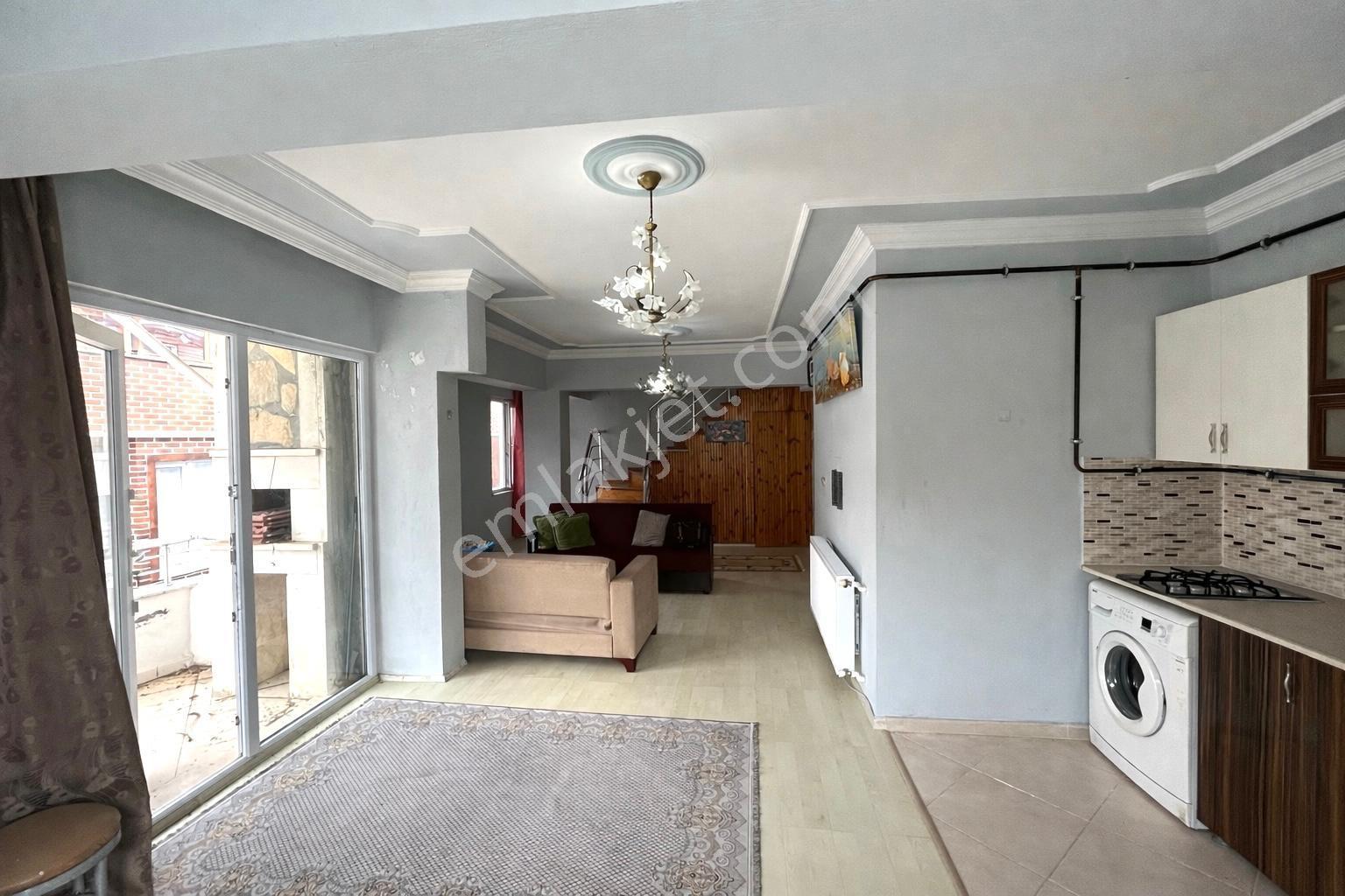 Karasu Devlet Hastanesi Karşısında 120 M² Eşyalı 3+1 Dubleks - Görsel 5