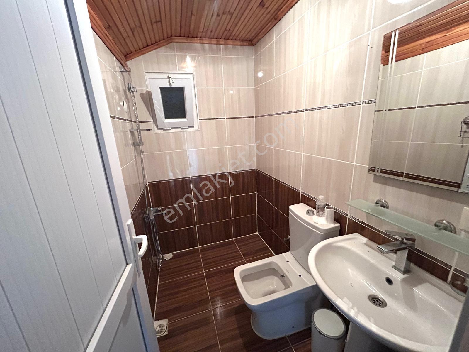 Karasu Devlet Hastanesi Karşısında 120 M² Eşyalı 3+1 Dubleks - Görsel 34
