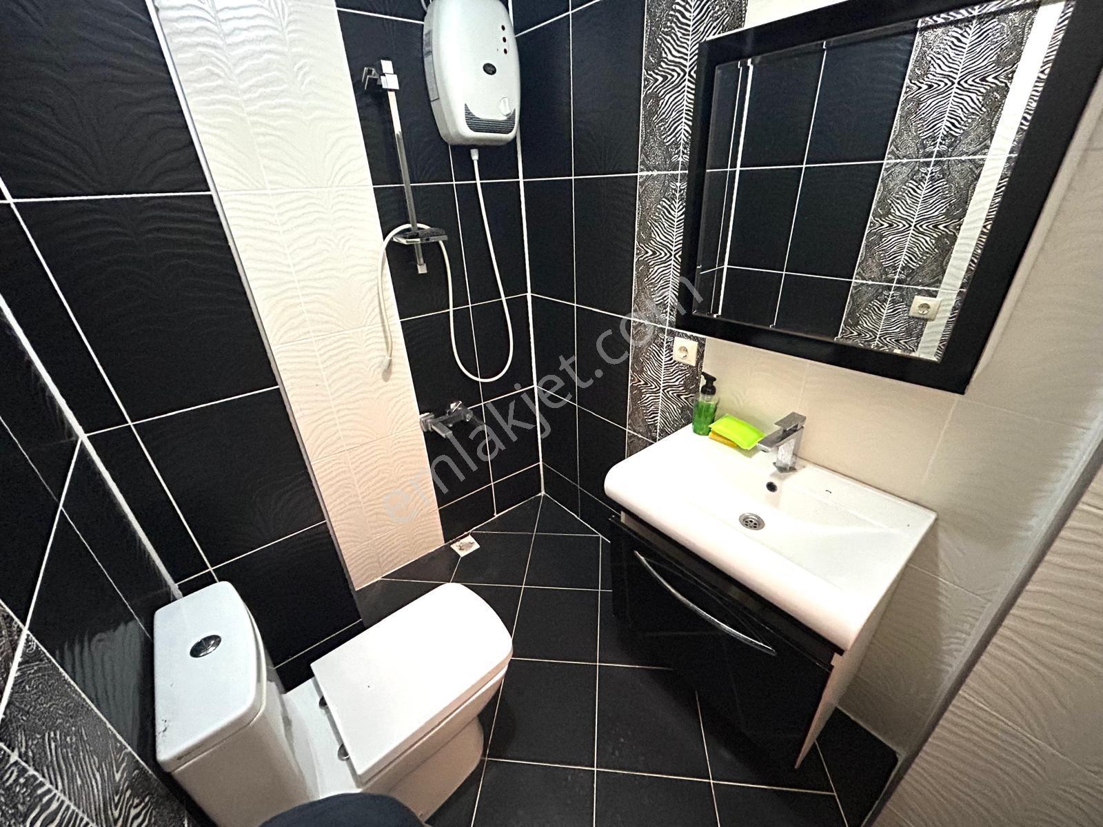 Karasu Devlet Hastanesi Karşısında 120 M² Eşyalı 3+1 Dubleks - Görsel 32
