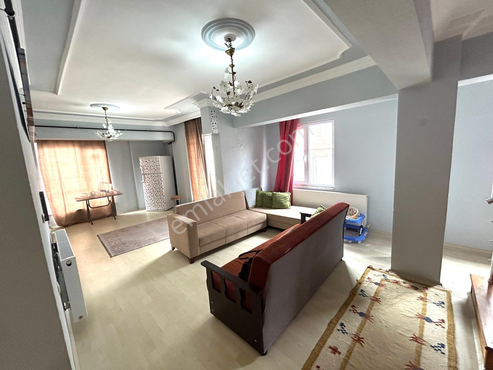 Karasu Devlet Hastanesi Karşısında 120 M² Eşyalı 3+1 Dubleks - Görsel 3