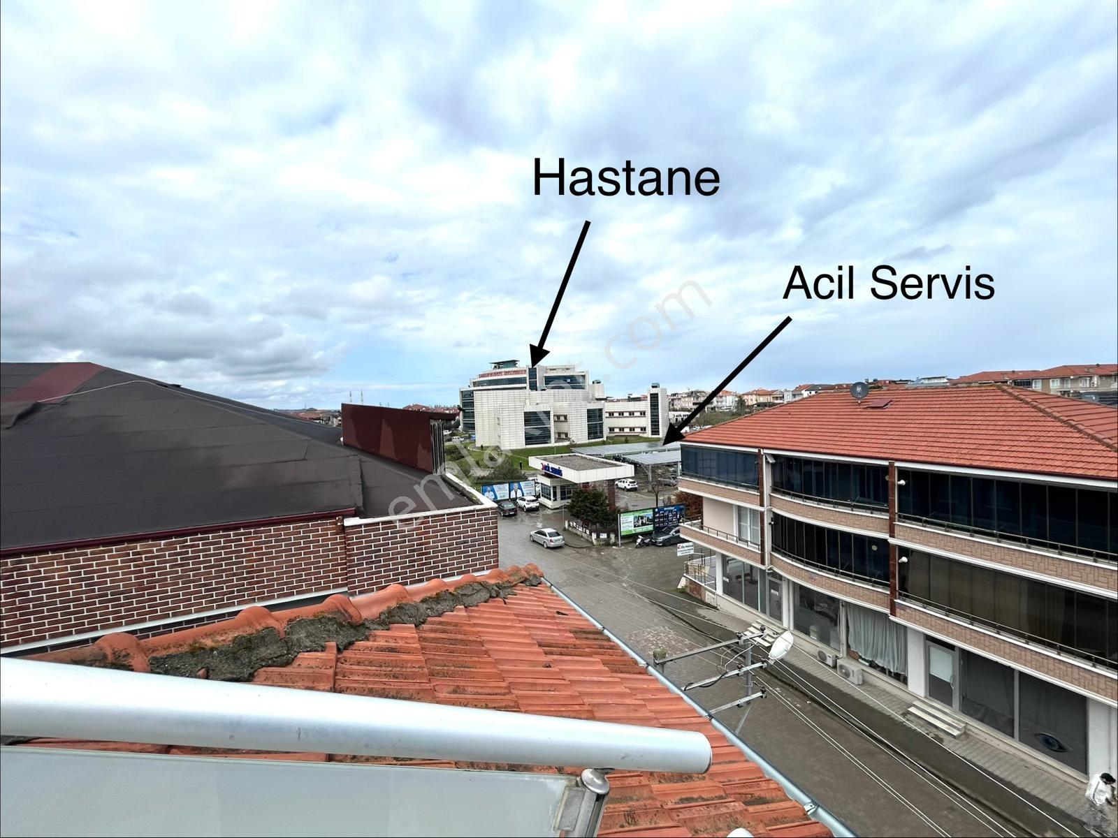 Karasu Devlet Hastanesi Karşısında 120 M² Eşyalı 3+1 Dubleks - Görsel 24