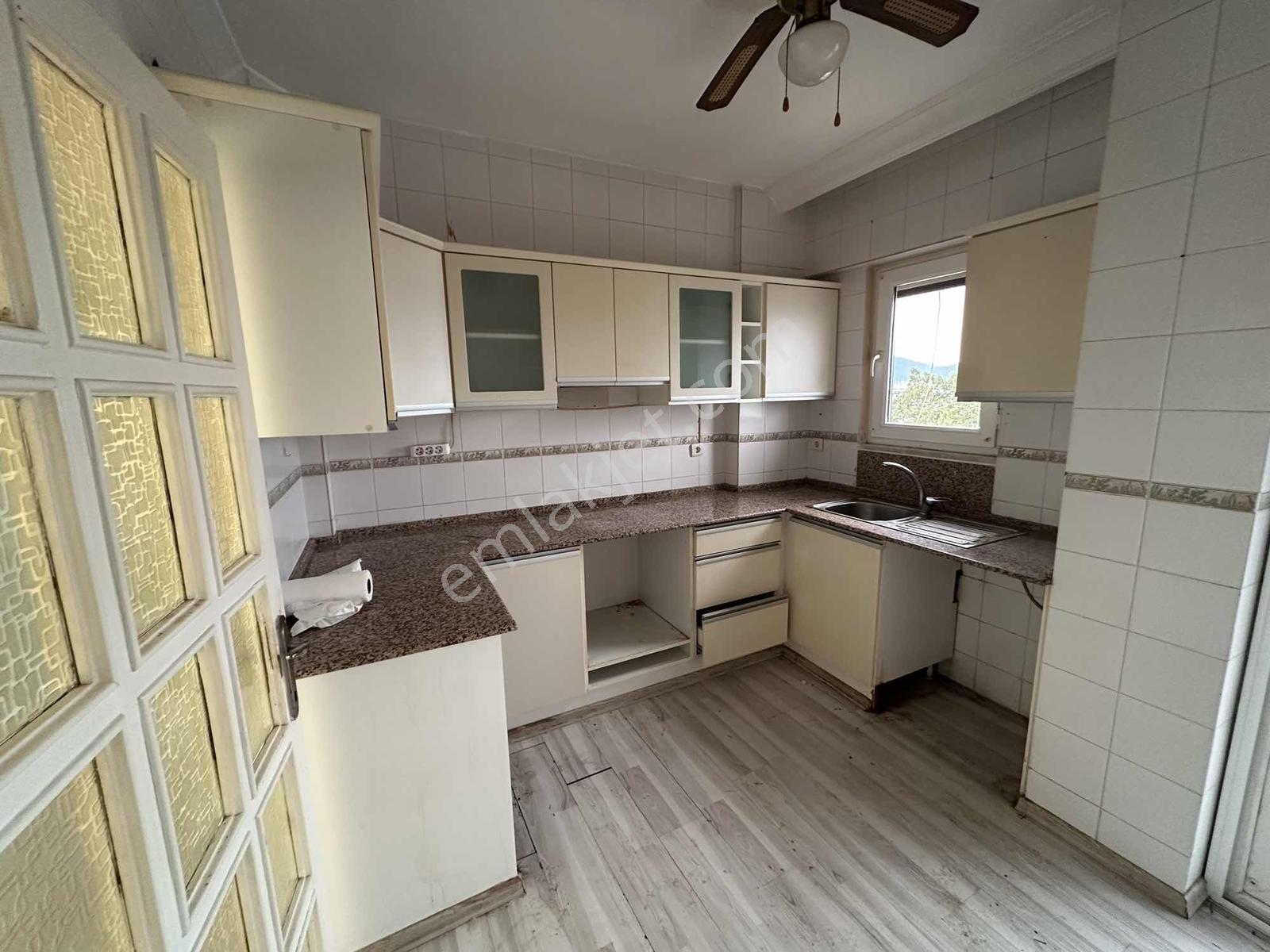 Fethiye Merkezde Deniz Manzaralı Daire - Görsel 8