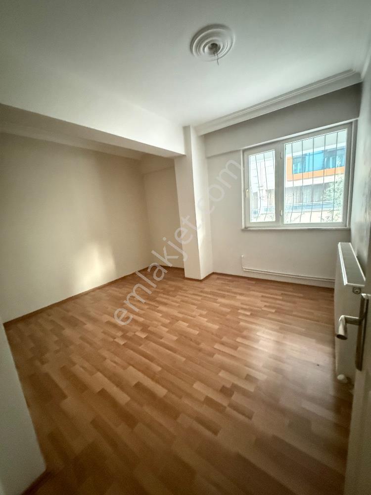 Manisa Yunusemre Akmescit Mh. 2+1 Önü Açık Kiralık Daire