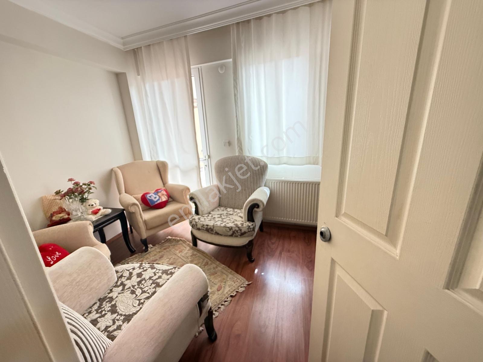 Karşıyaka Emniyet Müdürlüğü Yakını 3+1 Satılık Daire - Görsel 4