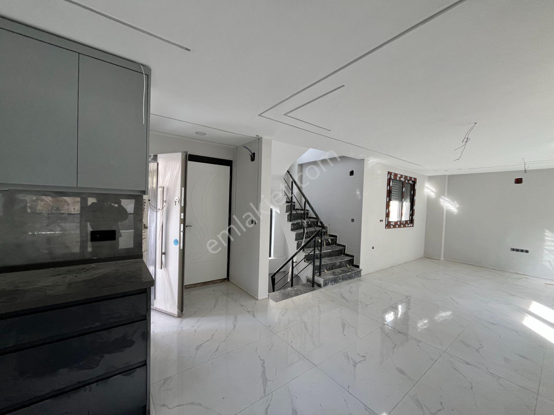 Akarca’da Denize 100 Metre Mesafede Sıfır Villa - Görsel 9
