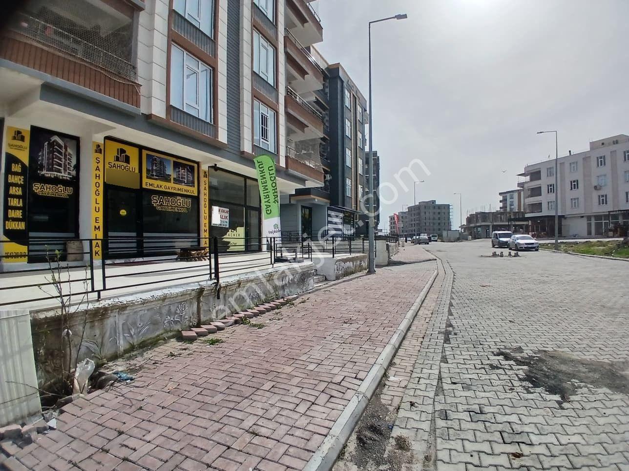 Akev Gayrimenkul'den Batıkent'te Bodrumlu Dükkan - Görsel 5