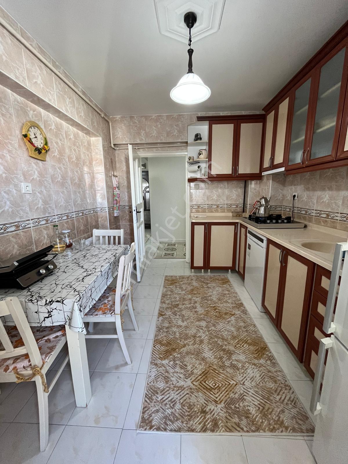Vatan'da Yeşiltepe'de 130 M2 Geniş Daire 3+1 Çift Balkonlu Acil - Görsel 16