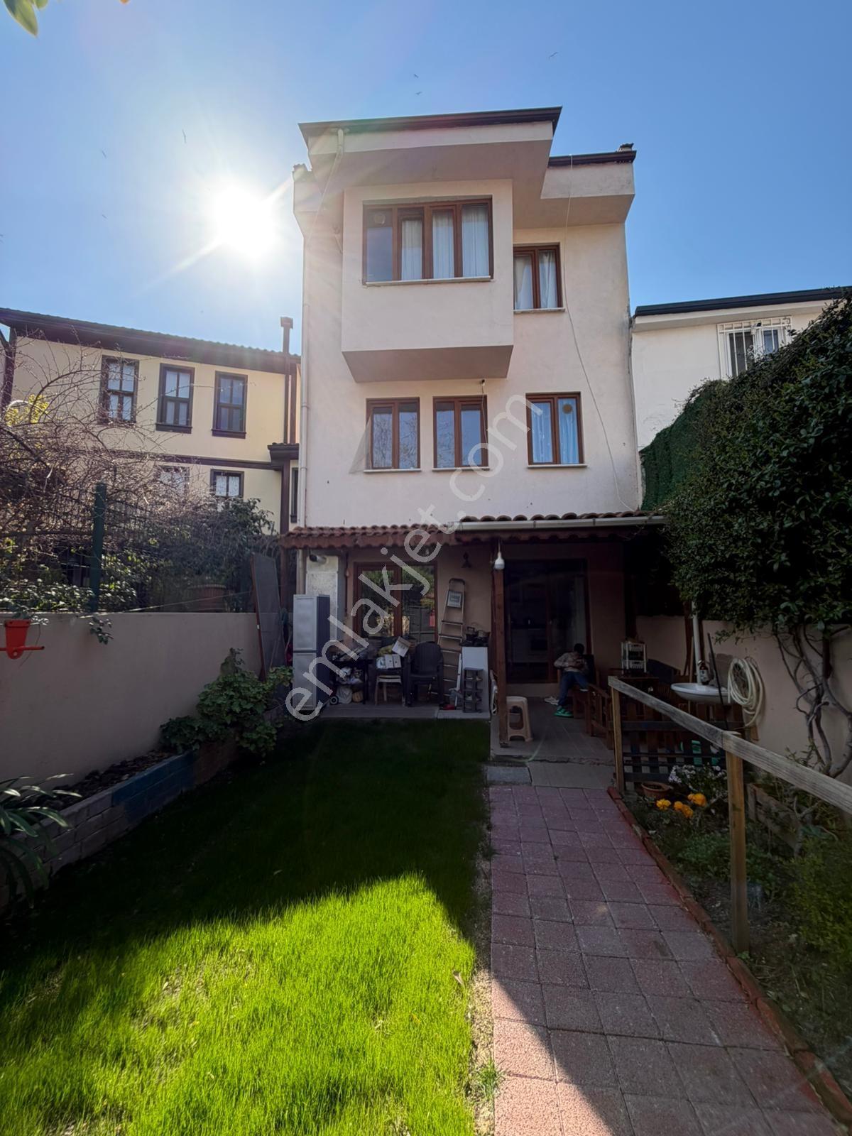 Mudanya Merkezde Sahile 200 Metre Yürüme Mesafesinde Bahçeli - Görsel 12