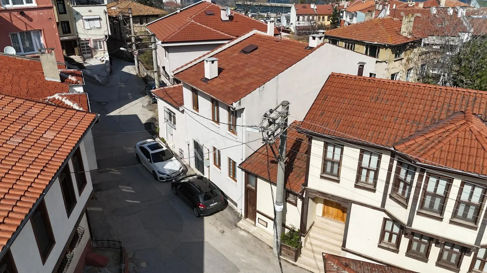 Mudanya Merkezde Sahile 200 Metre Yürüme Mesafesinde Bahçeli