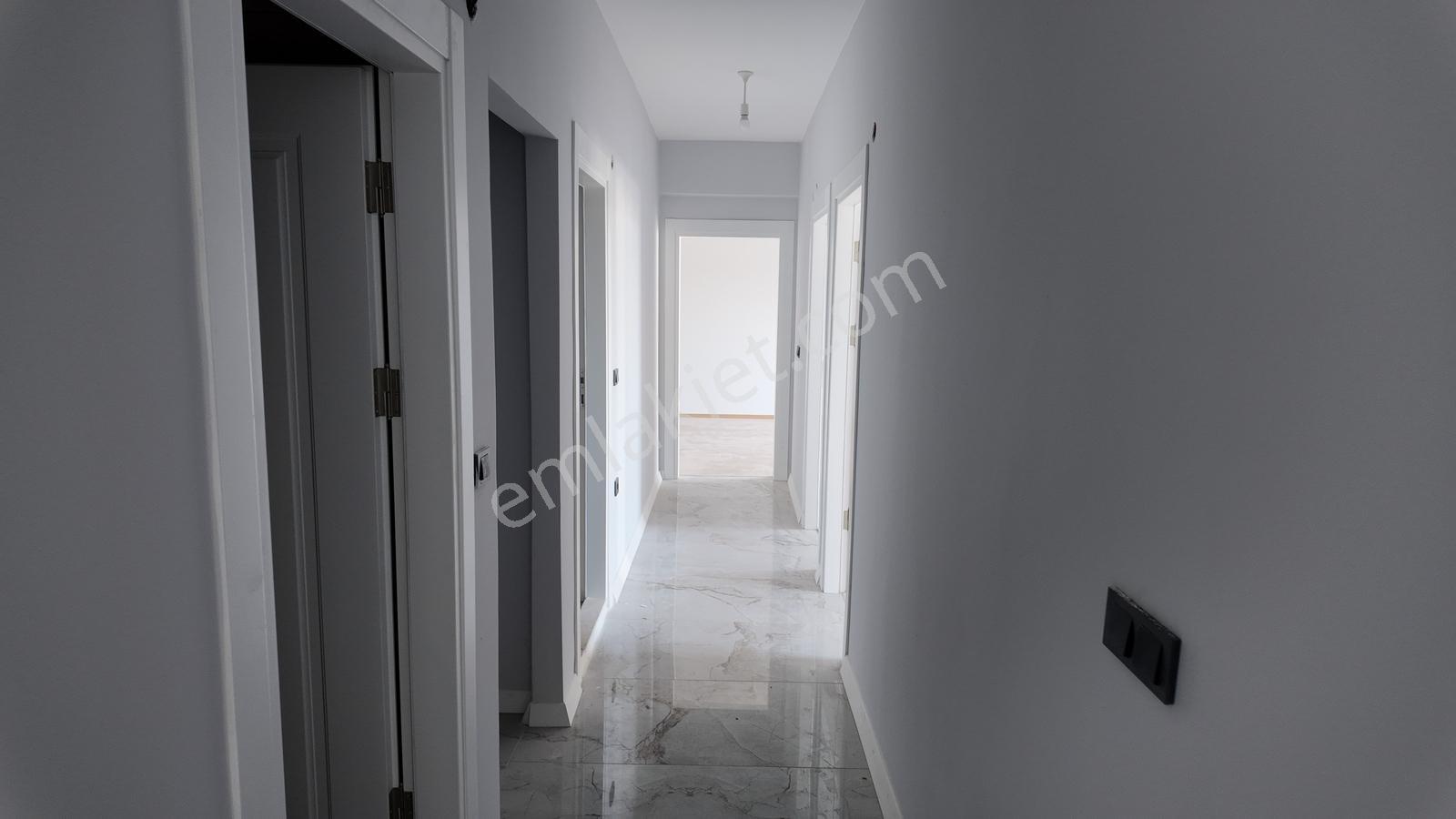 Karşıyakada Sıfır, Deniz Cepheli, Site İçerisinde 3+1 Fırsatı - Görsel 7