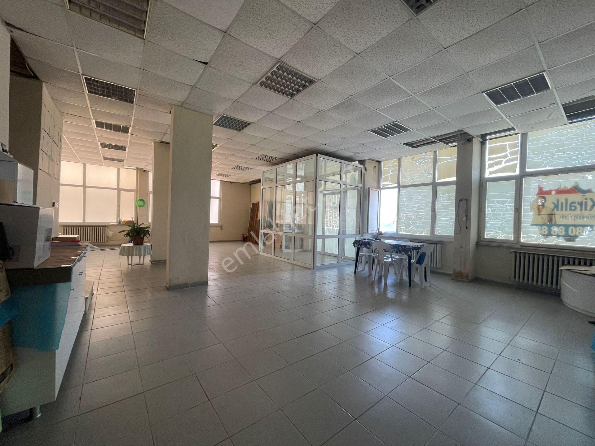 Eceabat Kordon’da Geniş Cepheli, Ferah Kiralık Dükkan! - Görsel 6