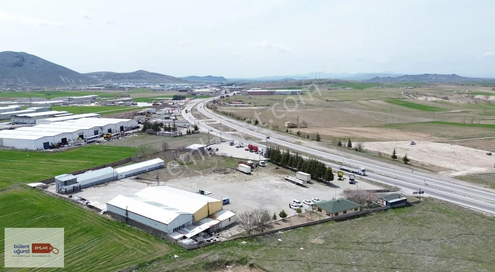 Nevşehir Aksaray Yolunda Ana Yola Sıfır Satılık Ticari Arazi - Görsel 3
